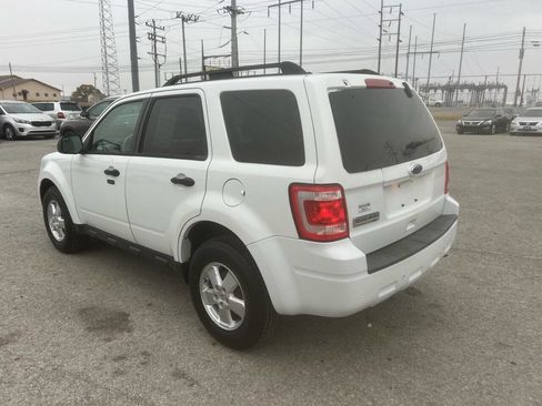 Used 2011 Ford Escape XLT image 7