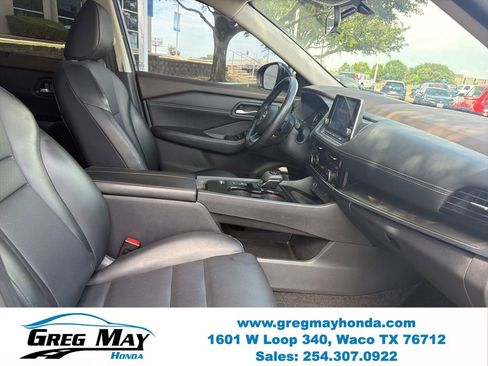 Used 2022 Nissan Rogue SV w/ SV Premium Package FWD image 31