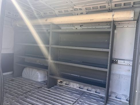 Used 2024 RAM ProMaster 2500 w/ Convenience Group FWD image 18