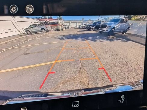 Used 2023 GMC Canyon AT4 w/ Canyon Safety Plus Package AWD/4WD image 25