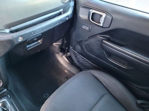 Used 2020 Jeep Wrangler Unlimited Sport S image 12