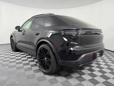 Certified 2026 Porsche Macan Electric RWD image 3