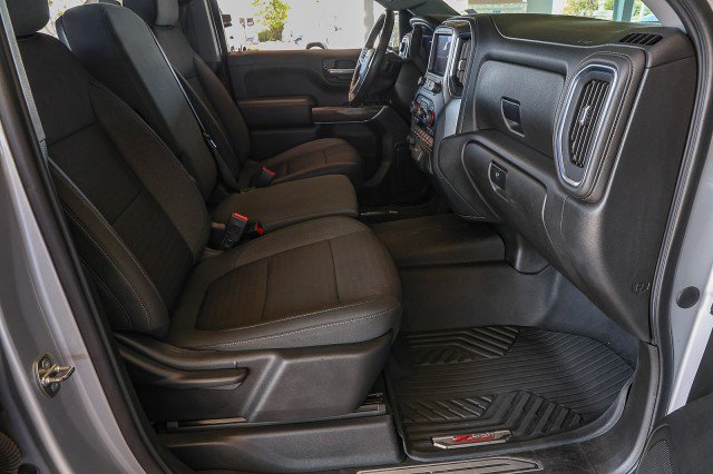 Used 2021 Chevrolet Silverado 1500 RST AWD/4WD image 31