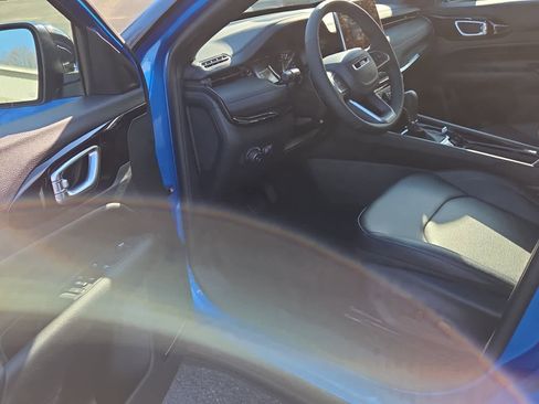 New 2026 Jeep Compass Limited image 15