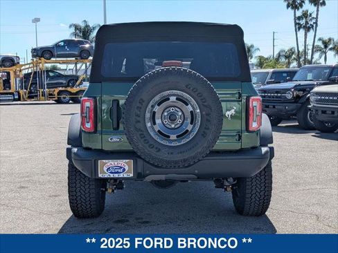 New 2025 Ford Bronco Badlands w/ Sasquatch Package AWD/4WD image 4