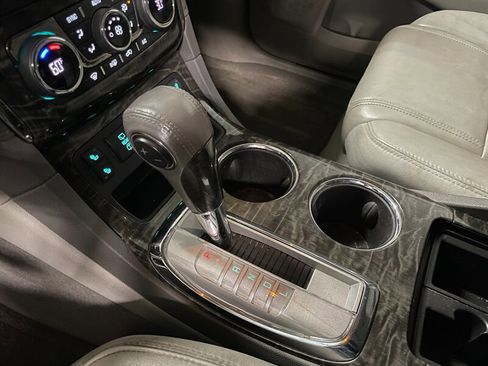 Used 2013 Buick Enclave Leather image 12