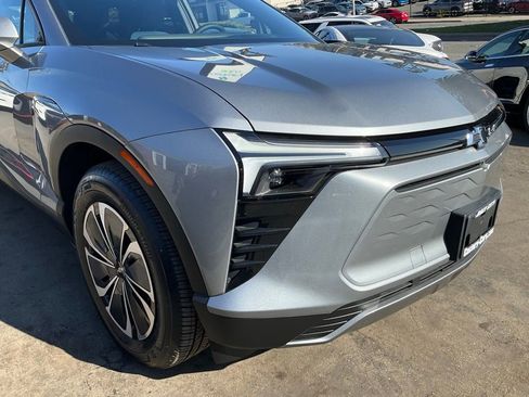 Used 2025 Chevrolet Blazer EV LT image 69