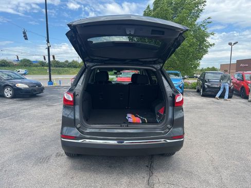 Used 2021 Chevrolet Equinox LT FWD image 11