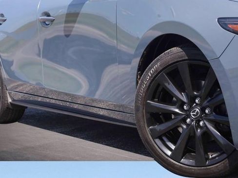 Used 2022 MAZDA MAZDA3 s AWD/4WD image 3