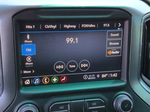 Used 2021 Chevrolet Silverado 1500 LT Trail Boss w/ Convenience Package II AWD/4WD image 23