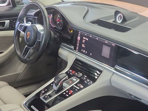 Used 2018 Porsche Panamera Turbo w/ Sport Package image 15