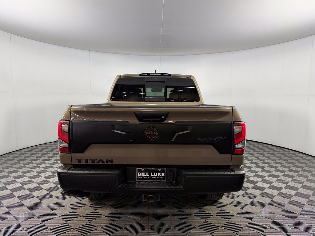 Used 2024 Nissan Titan PRO-4X w/ Pro-4x Convenience Package AWD/4WD image 8