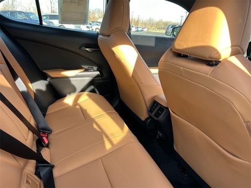 Used 2025 Lexus UX 300h 300h Premium image 23