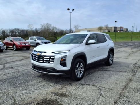 Used 2025 Chevrolet Equinox LT image 31