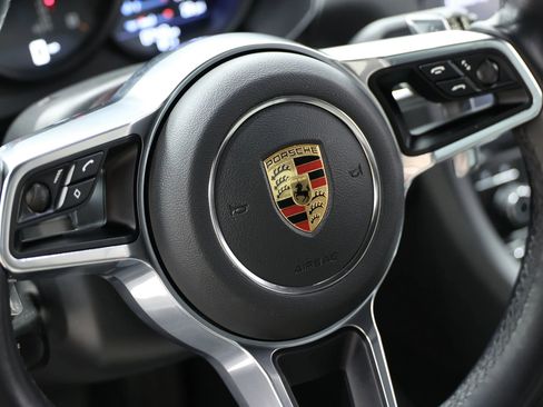 Used 2021 Porsche 718 Cayman RWD image 24