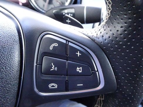 Used 2017 Mercedes-Benz GLA 250 4MATIC image 18