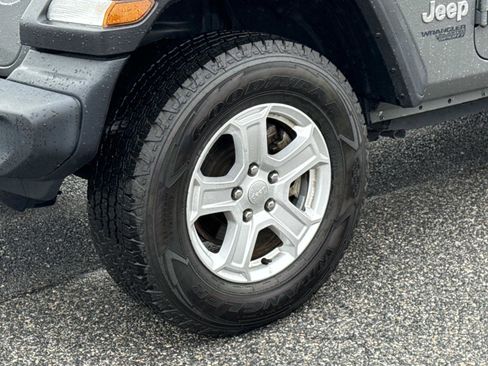 Used 2020 Jeep Wrangler Unlimited Sport S image 29