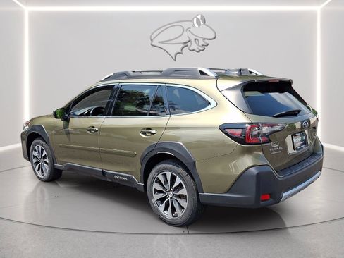 Used 2024 Subaru Outback Touring XT AWD/4WD image 3