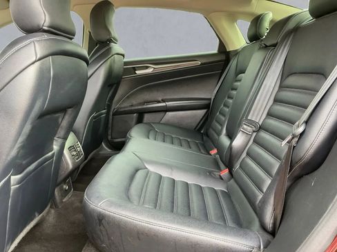 Used 2019 Ford Fusion SEL image 14