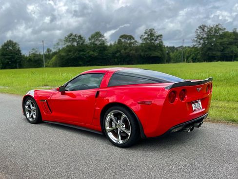 Used 2011 Chevrolet Corvette Grand Sport w/ Preferred Equipment Group RWD image 9