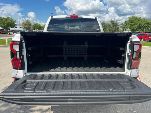 Used 2025 Ford Ranger Raptor AWD/4WD image 16