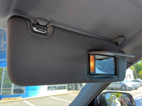 Used 2016 Toyota Highlander Plus AWD/4WD image 31