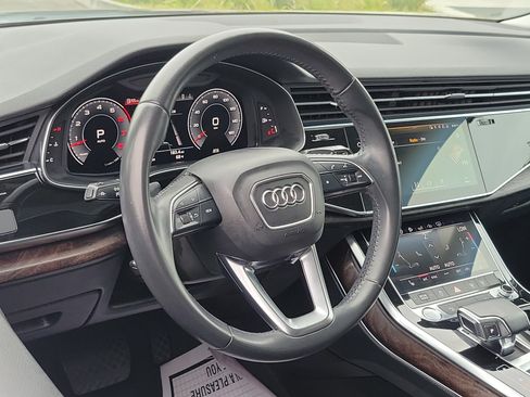Used 2020 Audi Q7 3.0T Premium w/ Convenience Package AWD/4WD image 11