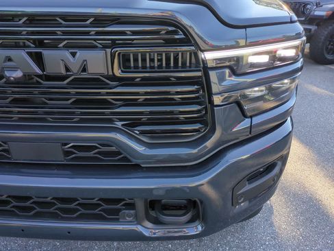New 2026 RAM 2500 Laramie AWD/4WD image 11