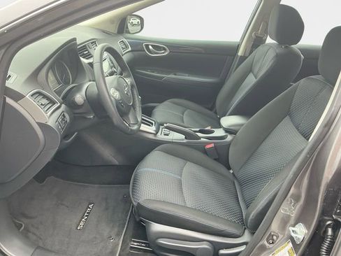 Used 2018 Nissan Sentra SR w/ Protection Package image 11