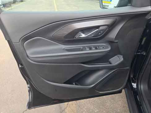 Used 2024 GMC Terrain SLE w/ Driver Convenience Package image 20