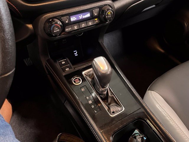 Used 2021 Nissan Kicks SR w/ SR Premium Package FWD image 30