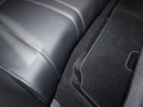 Used 2025 Honda Pilot Elite image 57