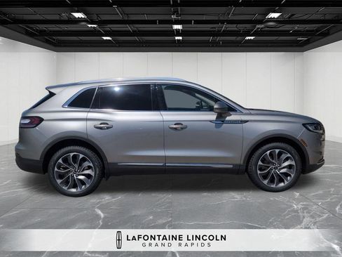 Certified 2023 Lincoln Nautilus Reserve w/ Equipment Group 201A AWD/4WD image 6