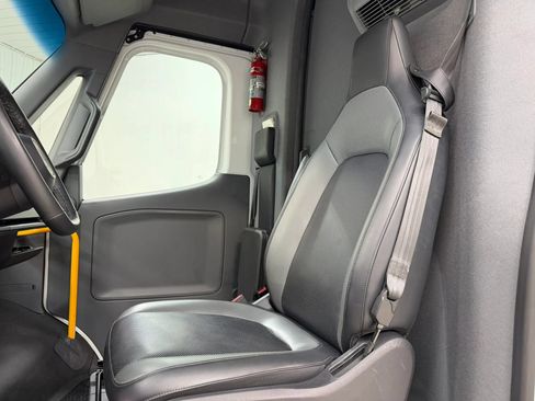 Used 2024 Rivian Delivery 500 FWD image 15