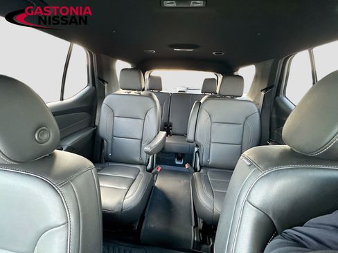 Used 2023 Chevrolet Traverse LT FWD image 31
