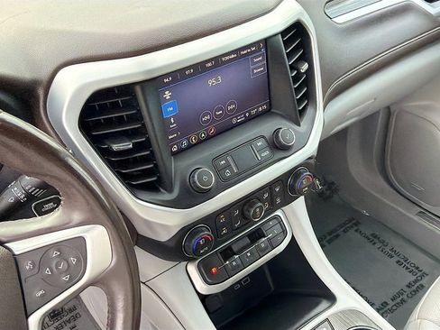 Used 2022 GMC Acadia SLT w/ Preferred Package FWD image 28