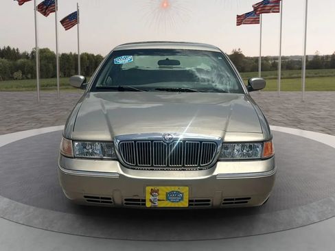 Used 2002 Mercury Grand Marquis GS RWD image 2