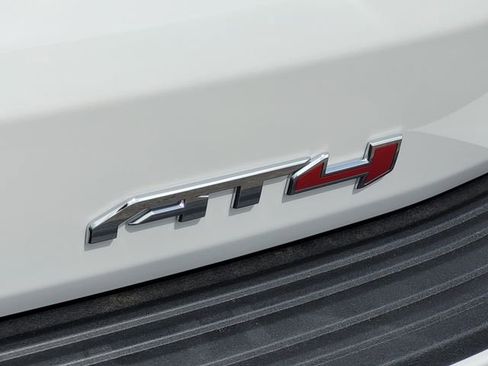 New 2026 GMC Yukon AT4 w/ LPO, Floor Liner Package AWD/4WD image 8