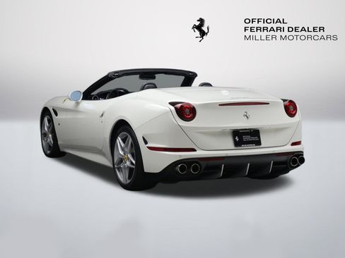 Certified 2017 Ferrari California T image 6