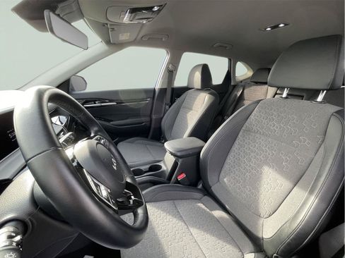 Used 2024 Kia Seltos S AWD/4WD image 12