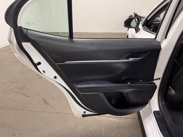 Used 2020 Toyota Camry LE w/ Convenience Package FWD image 31