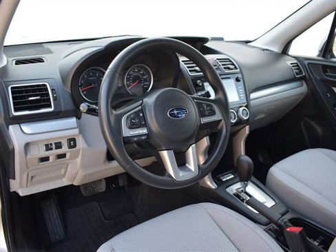 Used 2017 Subaru Forester 2.5i Premium w/ Protection Package #1 AWD/4WD image 3