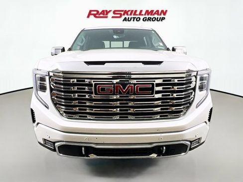 Used 2023 GMC Sierra 1500 Denali w/ Denali Reserve Package AWD/4WD image 2