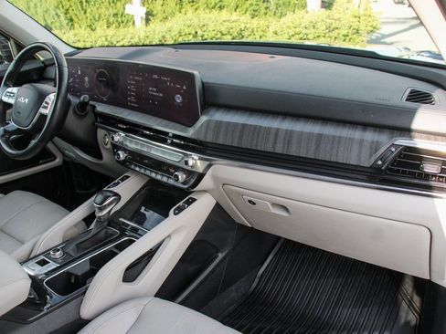 Used 2023 Kia Telluride SX image 42