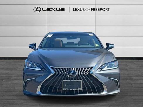Used 2023 Lexus ES 350 w/ Premium Package FWD image 2