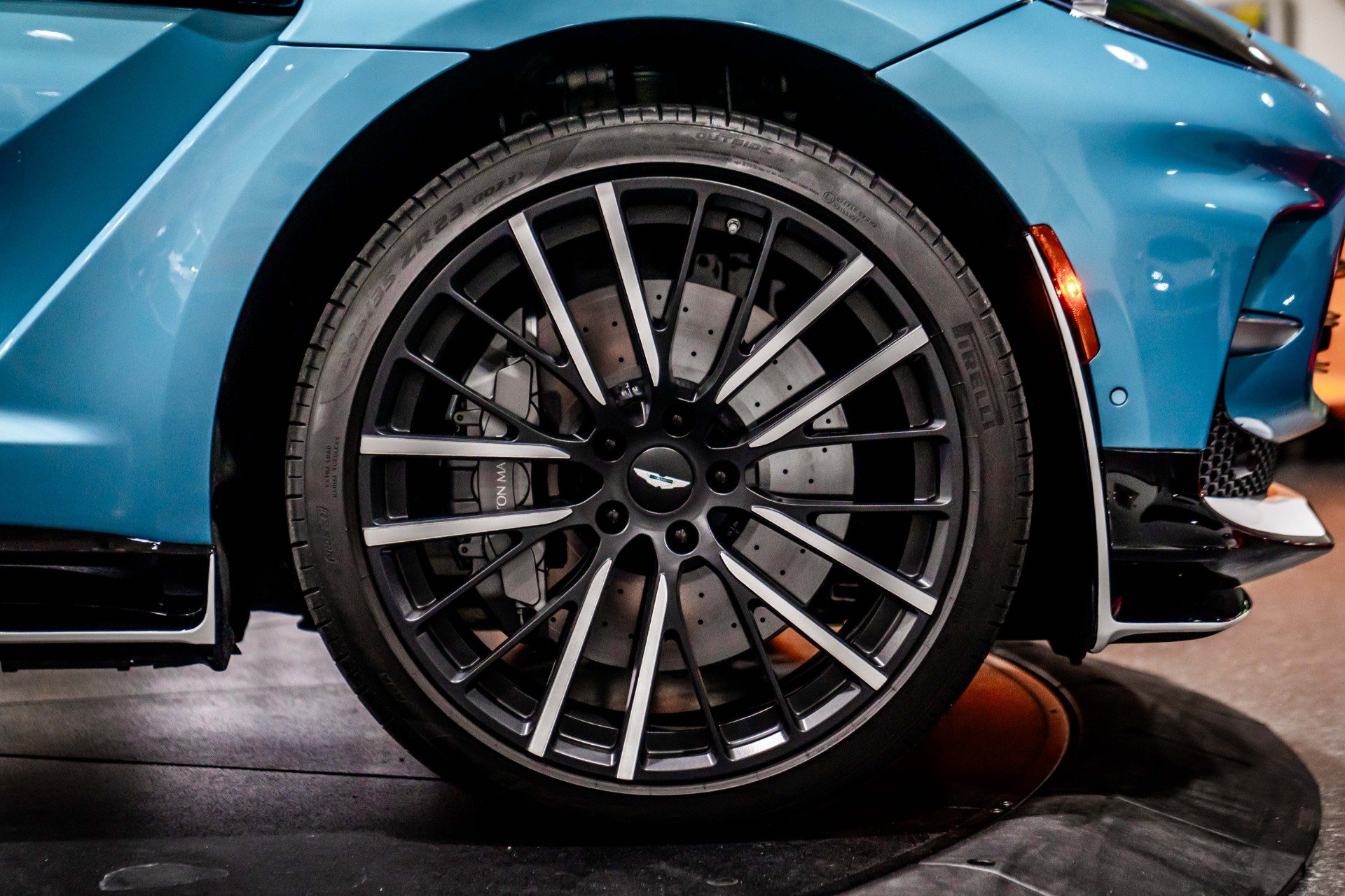 Used 2023 Aston Martin DBX 707 AWD/4WD image 19