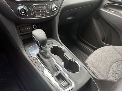 Used 2023 Chevrolet Equinox LT FWD image 26