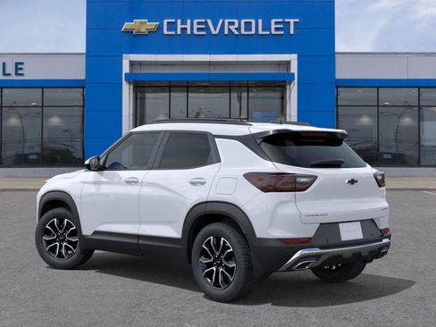 New 2026 Chevrolet TrailBlazer ACTIV w/ Convenience Package image 3