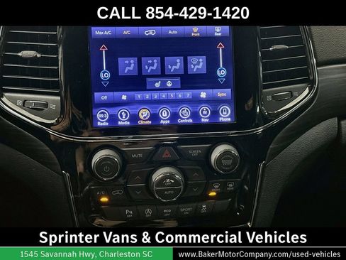 Used 2019 Jeep Grand Cherokee Altitude AWD/4WD image 17