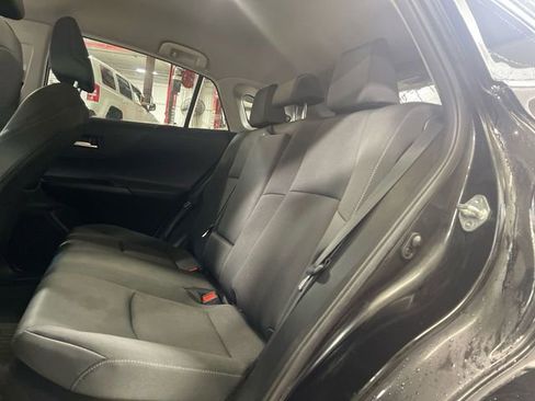 Used 2023 Toyota Venza LE image 21